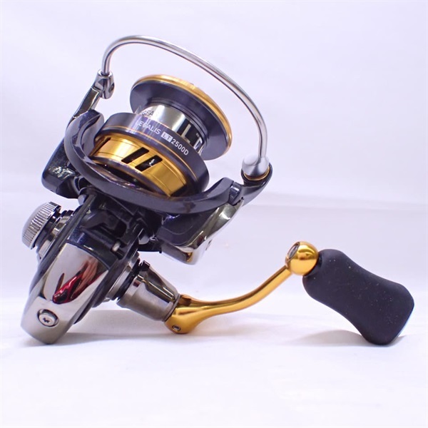 １８レガリスＬＴ２５００Ｄ